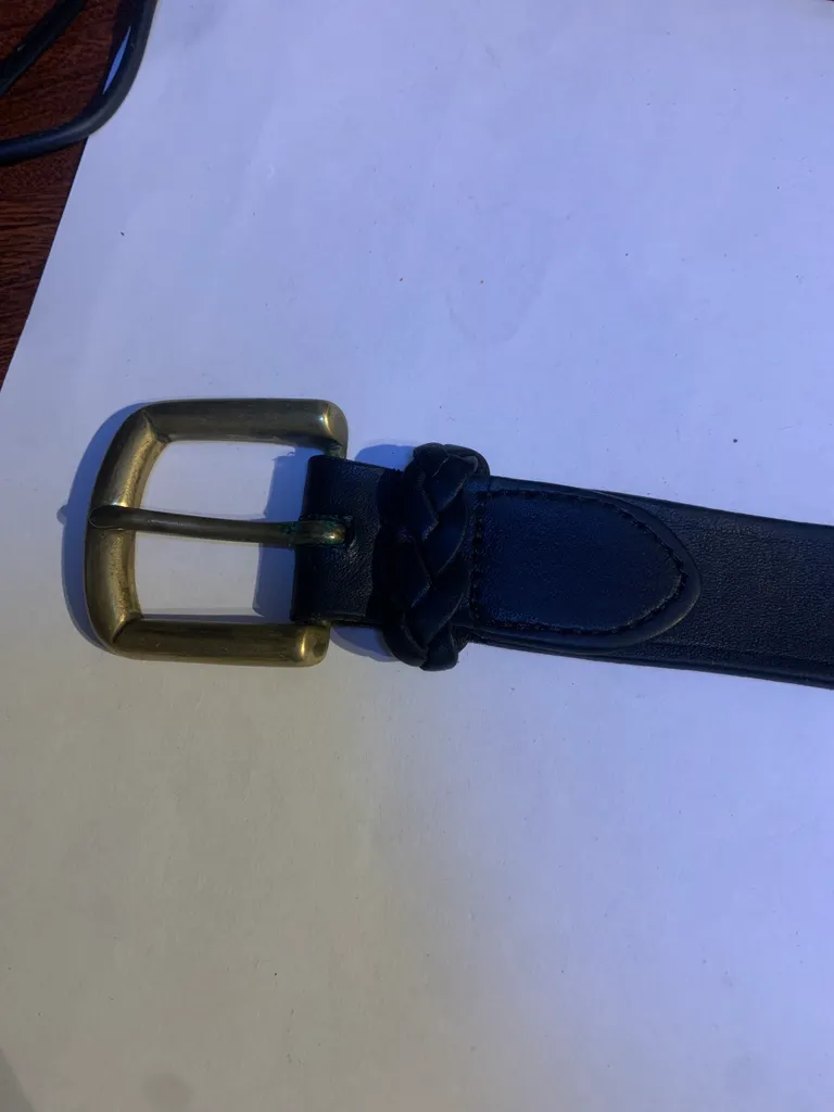 Size large black leather belt with solid brass buckle  photo 1