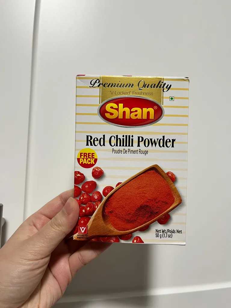 BNIB red chilli powder photo 1