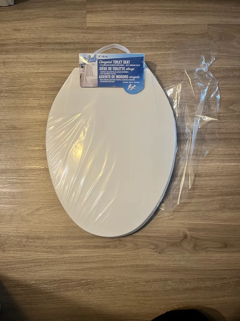 Toilet seat  photo 1