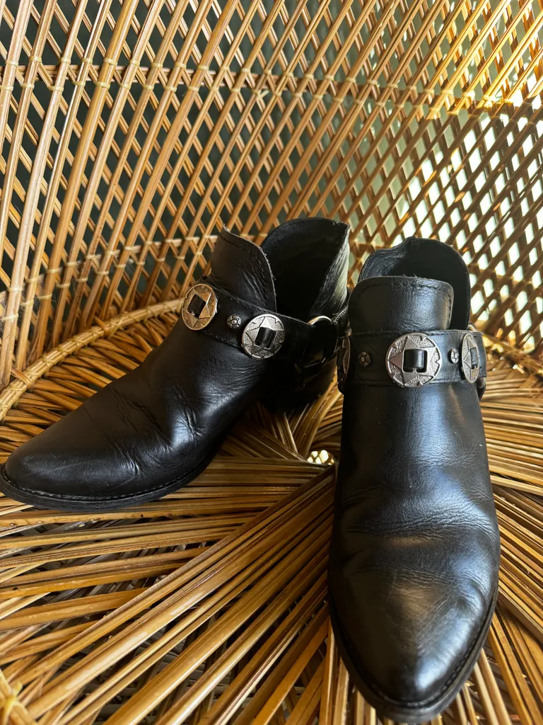 Steven Madden Leather Boots / Size 7 photo 1