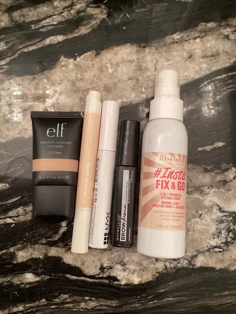 Makeup- maybeline, rimmel photo 1