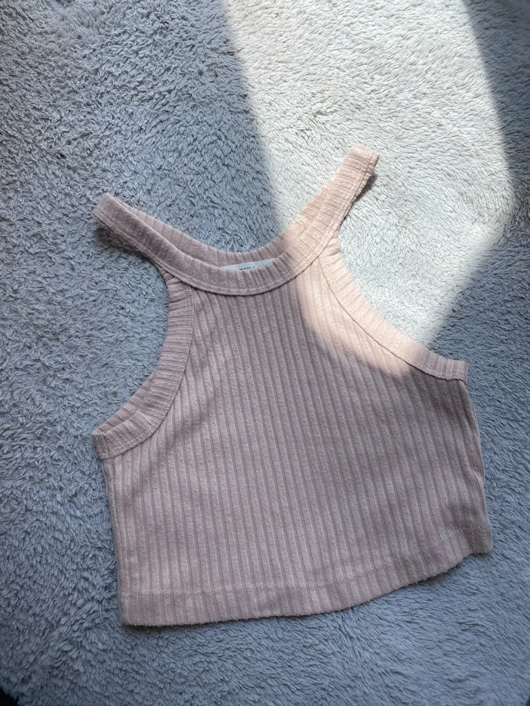 Urban outfitters top S photo 1