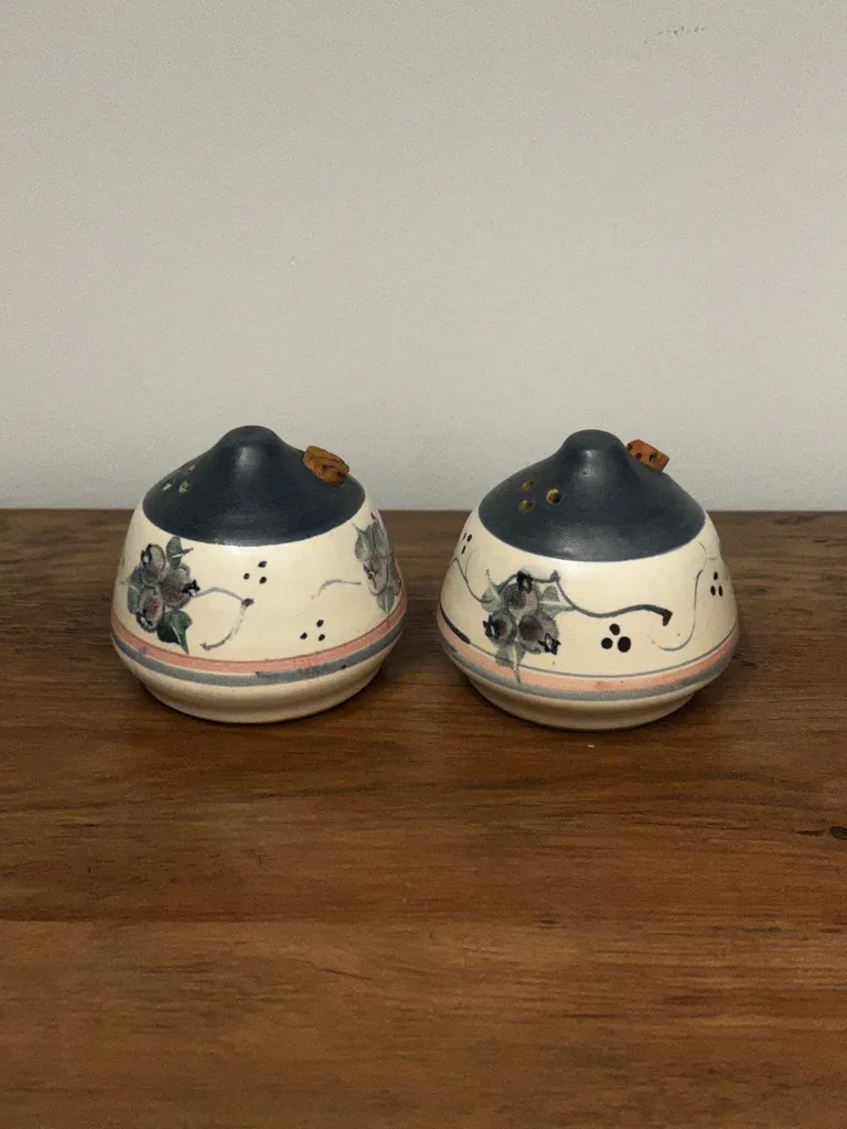 Super Cute Vintage S&P Shakers, Handmade photo 1