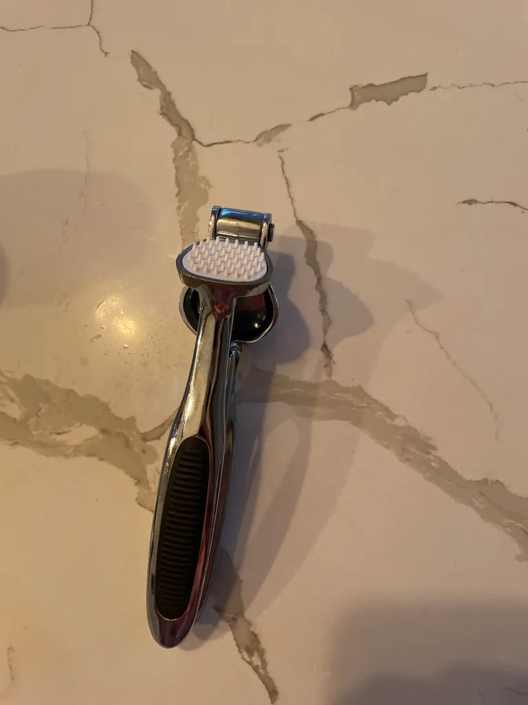 Garlic press photo 1