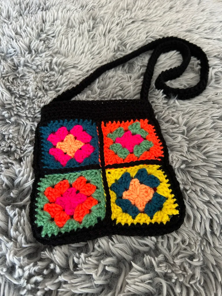 Crochet Small Bag photo 1