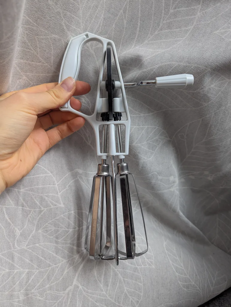 Manual eggbeater photo 1