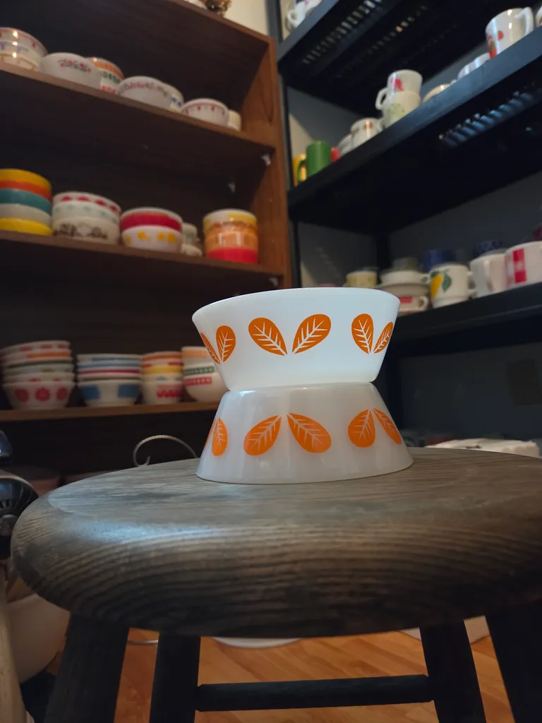 ONE Federal glass bowl photo 1