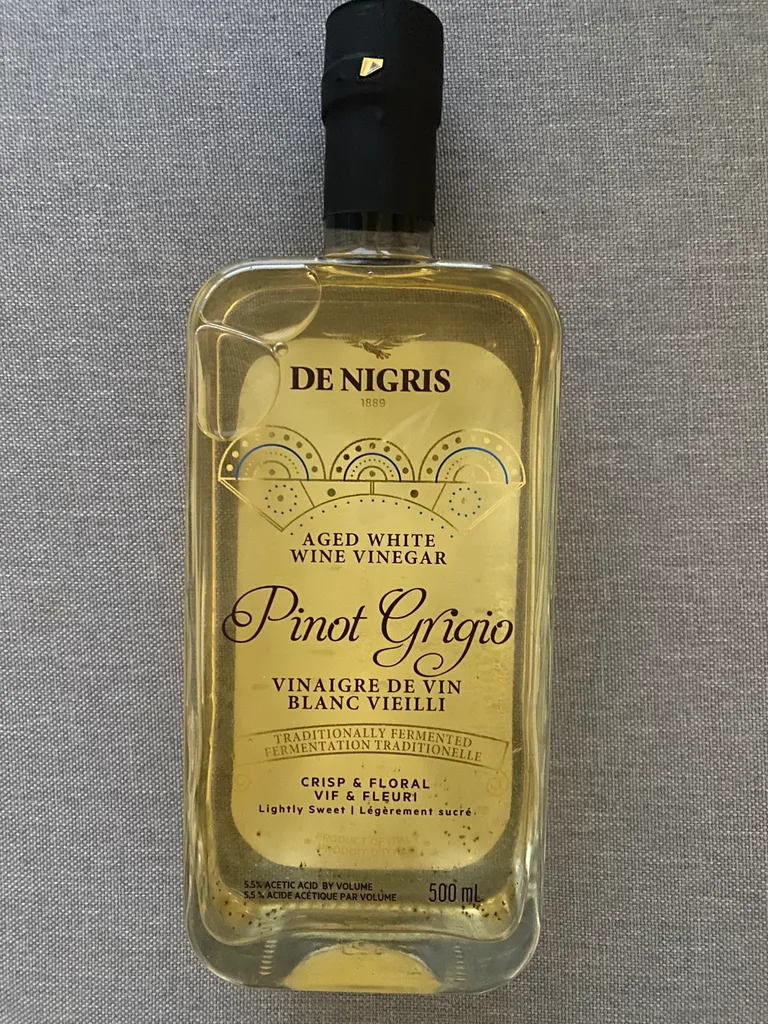 Aged white wine vinegar Pinot Grigio  photo 1