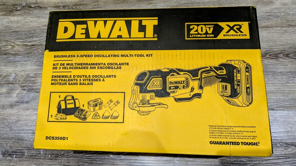 UNUSED DeWalt Oscillating Multi-Tool kit photo 1