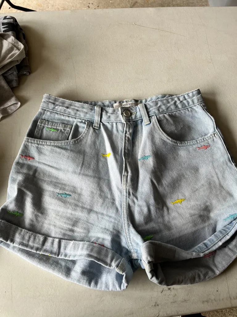 Little shark shorts photo 1