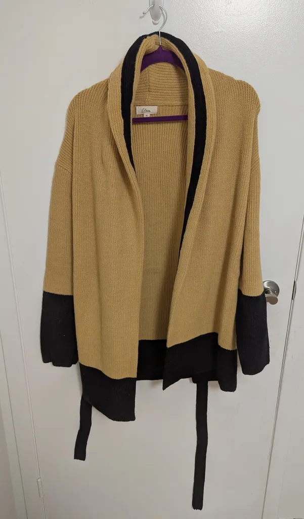 Brand New Elan Women's Knit Cardigan Sweater Size Medium photo 1