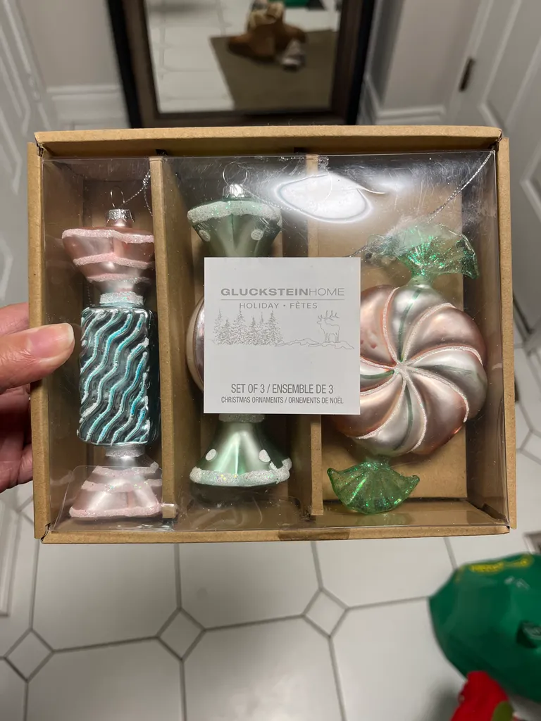 Glass Christmas ornaments photo 1