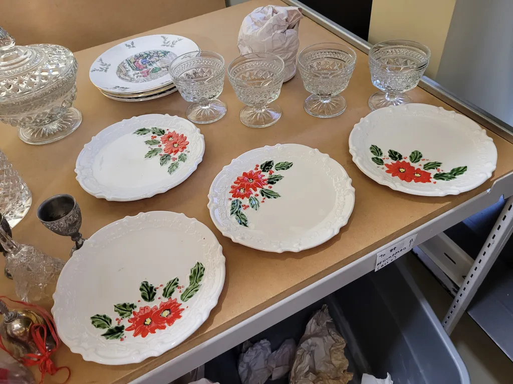 4 made in Japan ceramic plates photo 1