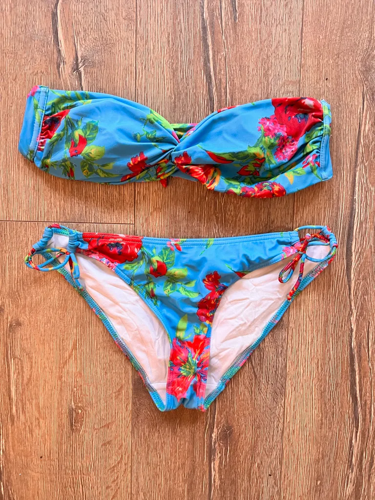 Tropical Asos Bikini - size 6 + 8 US photo 1