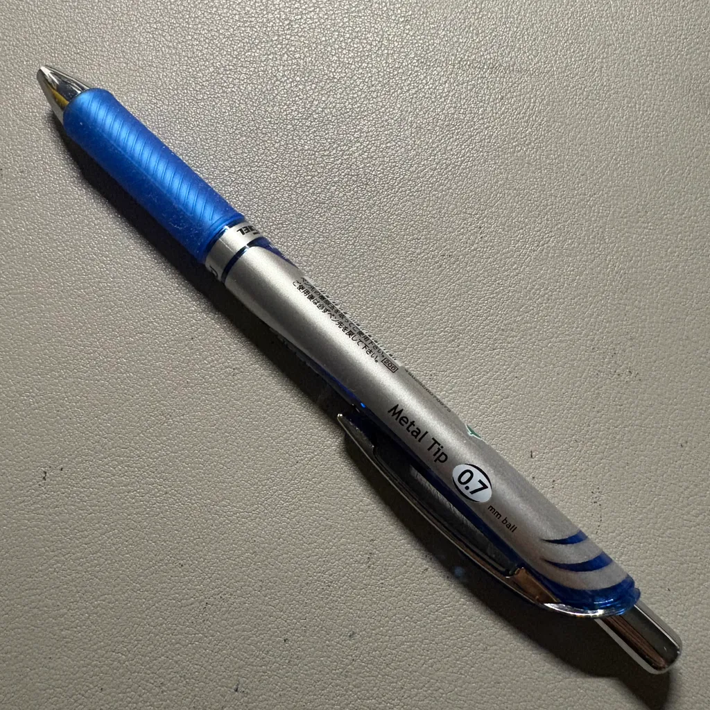 Pentel energel liquid gel ink pen  photo 1