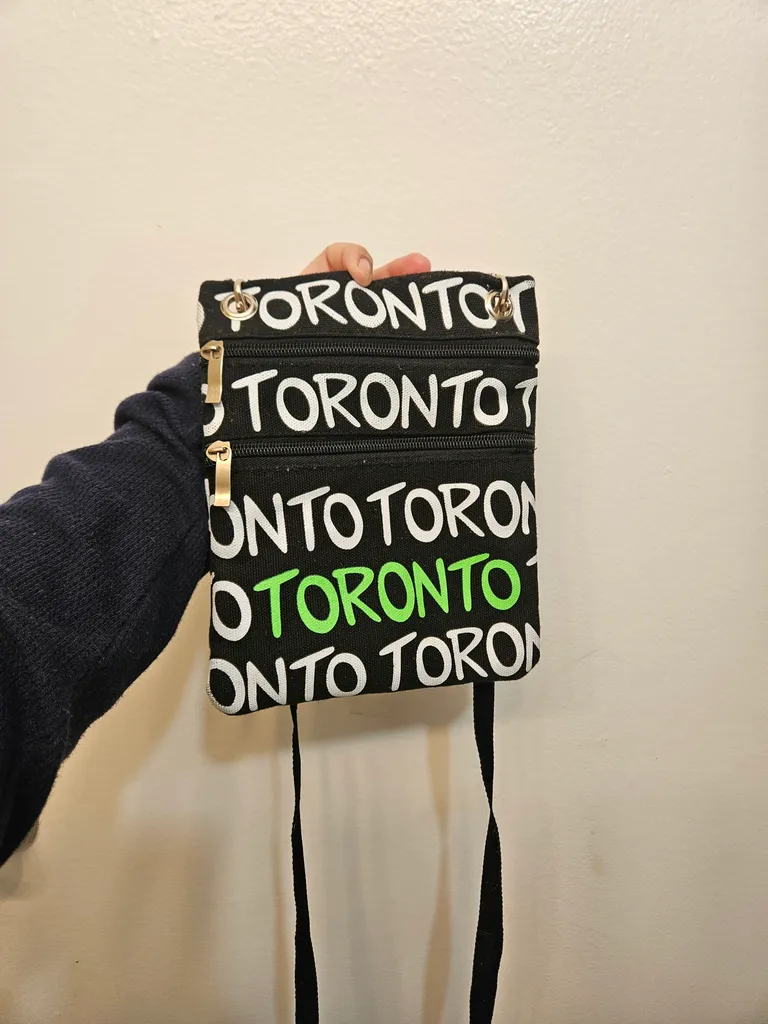 Toronto Black Crossbody Bag photo 1