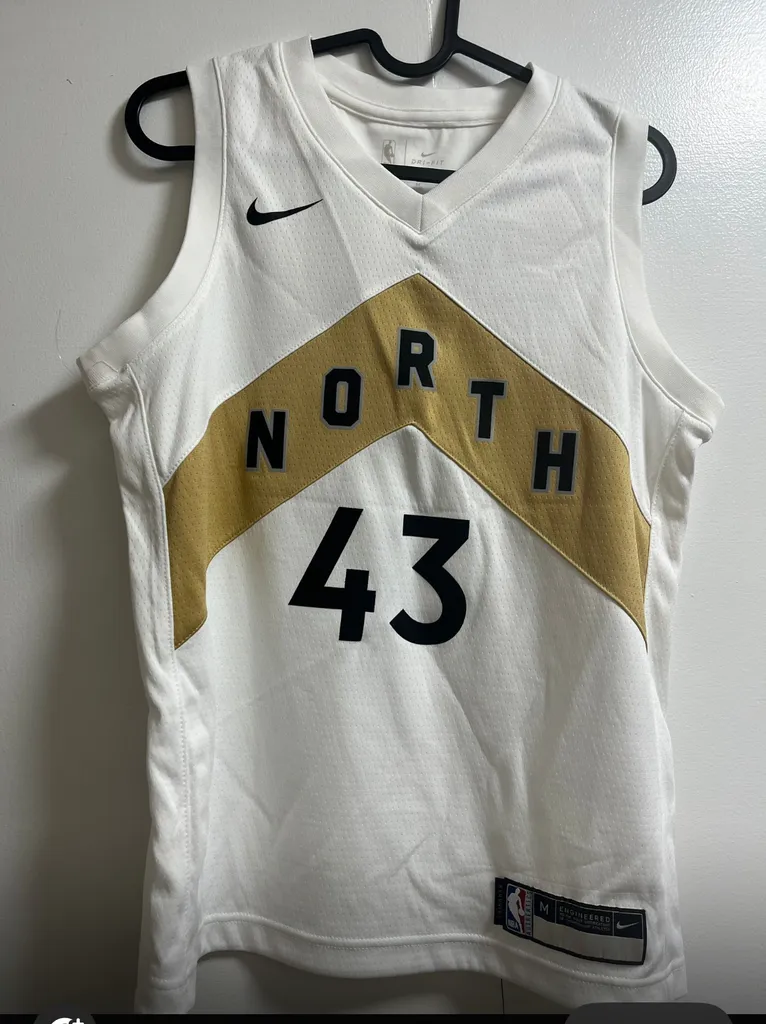 NEVER WORN NEW NIKE NBC vest photo 1