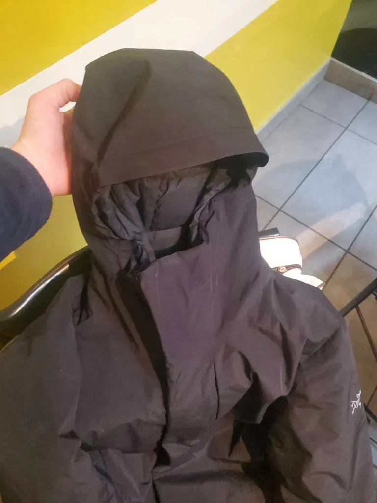 Arc'Teryx Magnus Coat - Large (2018 model) -TRADE photo 1