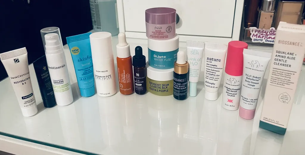 Deluxe skin care samples  photo 1