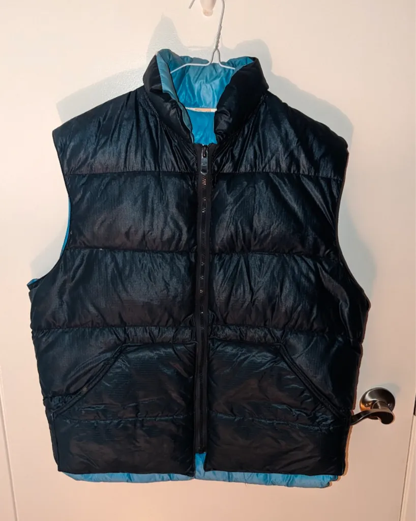 Men's Medium Puffer Vest - Navy Blue photo 1