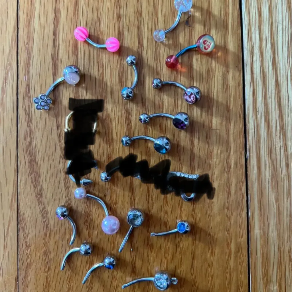 Belly Button Rings photo 1