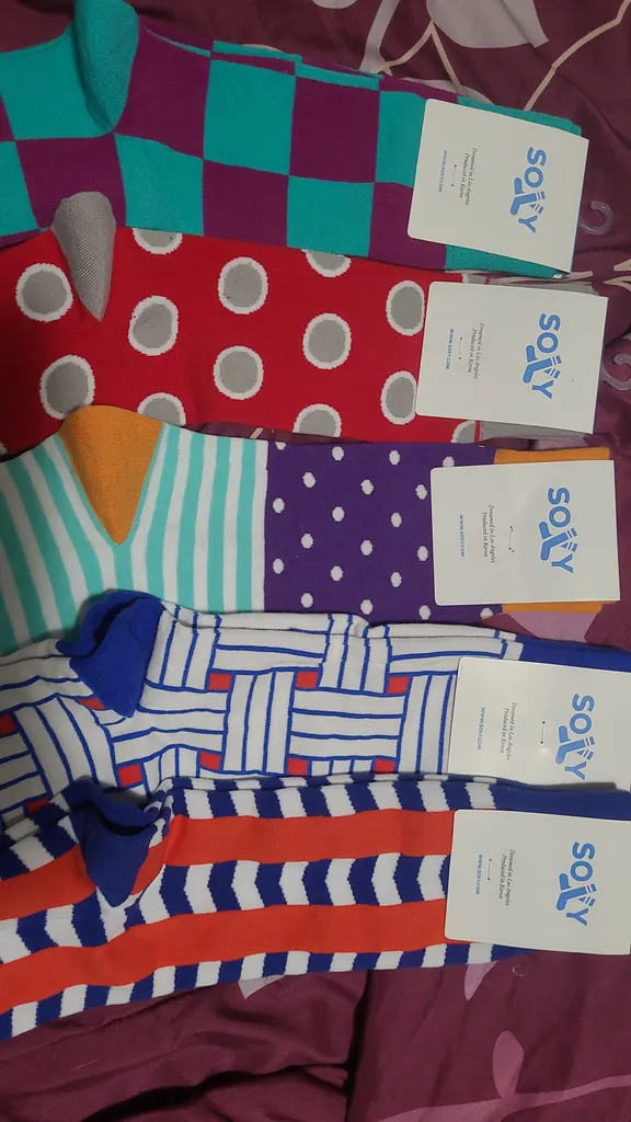 ISO FUNKY SOCKS photo 1