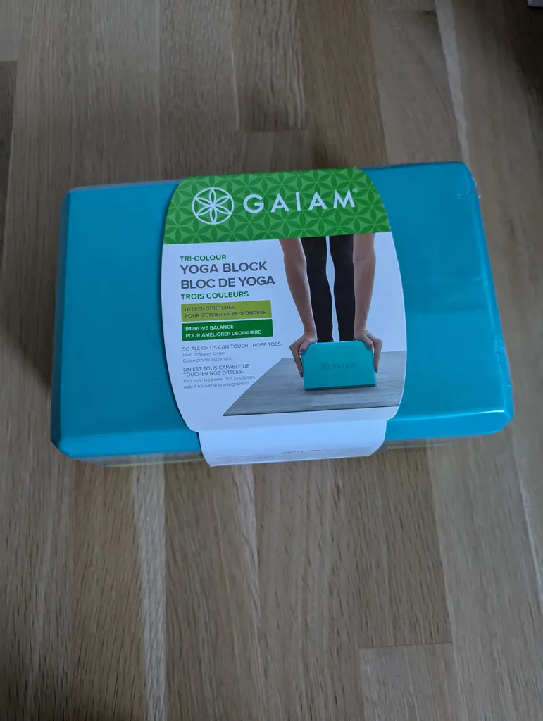 New Gaiam Yoga Block photo 1