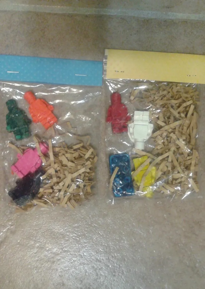 Lego-Shaped Crayons photo 1