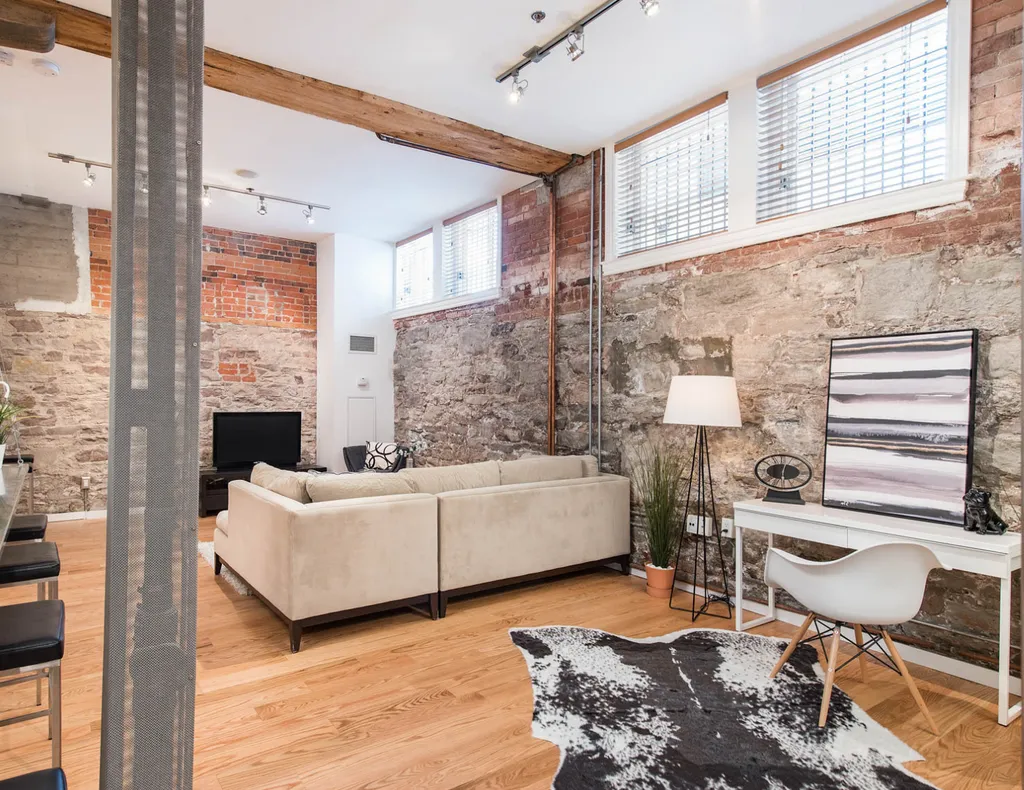 PAINTER - HIGHLY SKILLED/RELIABLE AND AFFORDABLE photo 1