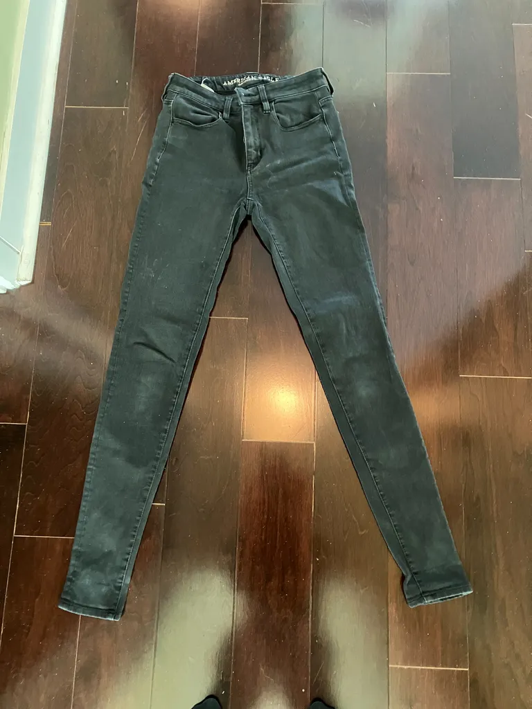 American Eagle Jeans - Size 2 Long photo 1