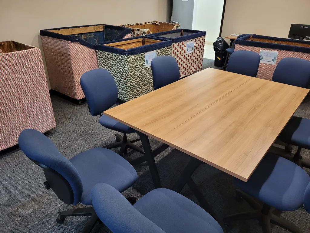 Collecting food donations  photo 1