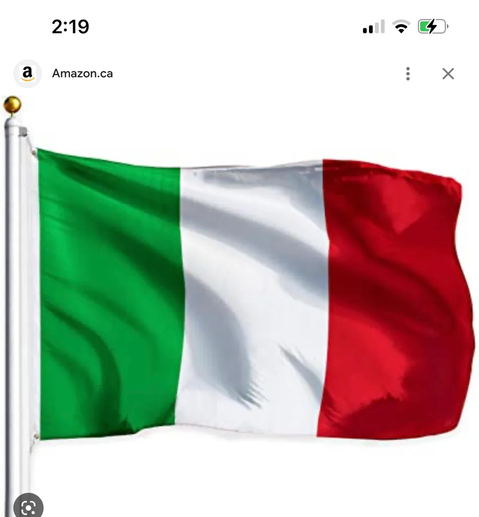 ISO Kids books in Italian language  photo 1