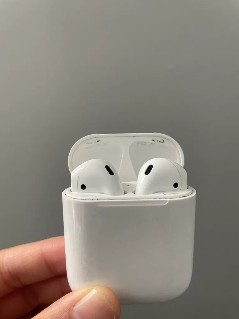 AirPods 1st Generation photo 1