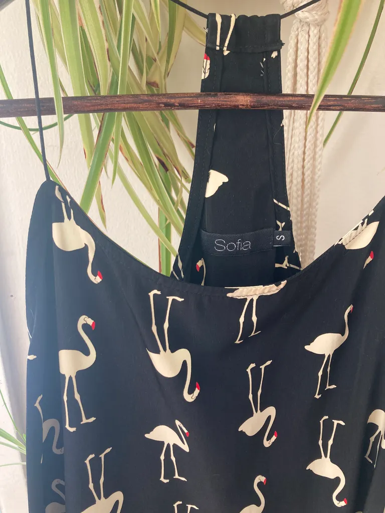 Flamingo top photo 1