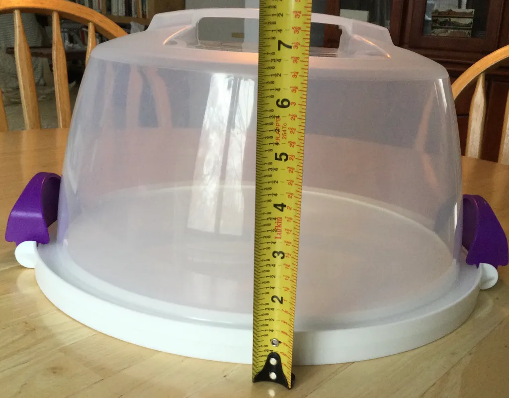 Excellent condition Cake Carrier photo 1