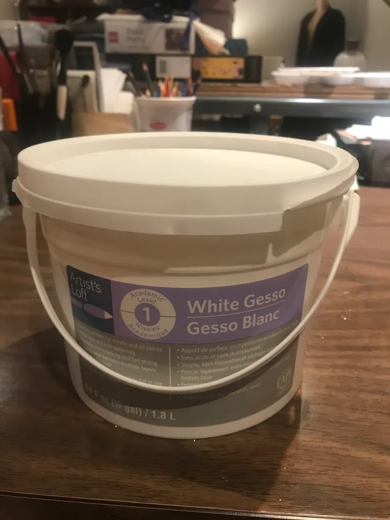 1.8L artist’s gesso photo 1