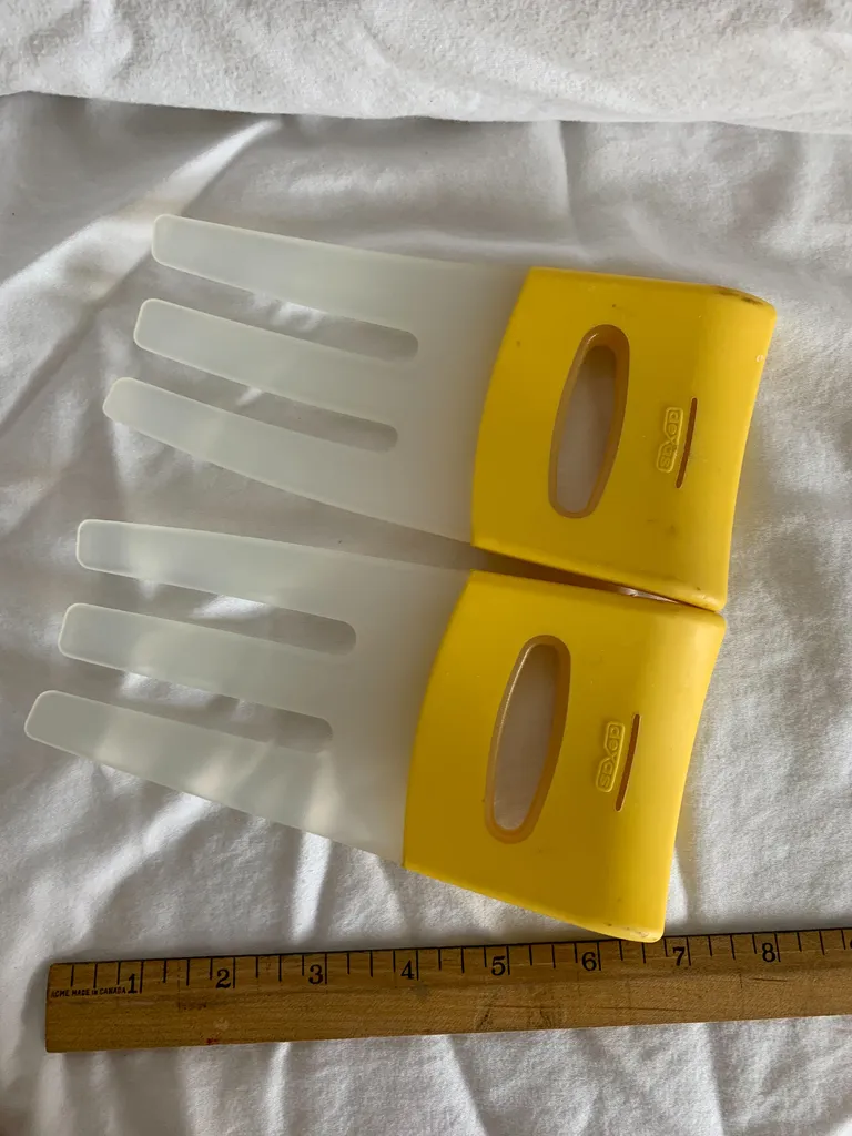 Salad fingers photo 1