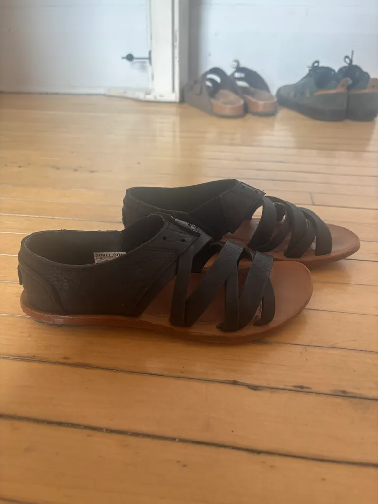 Size 5 Sorel Black and Brown Leather Sandals photo 1