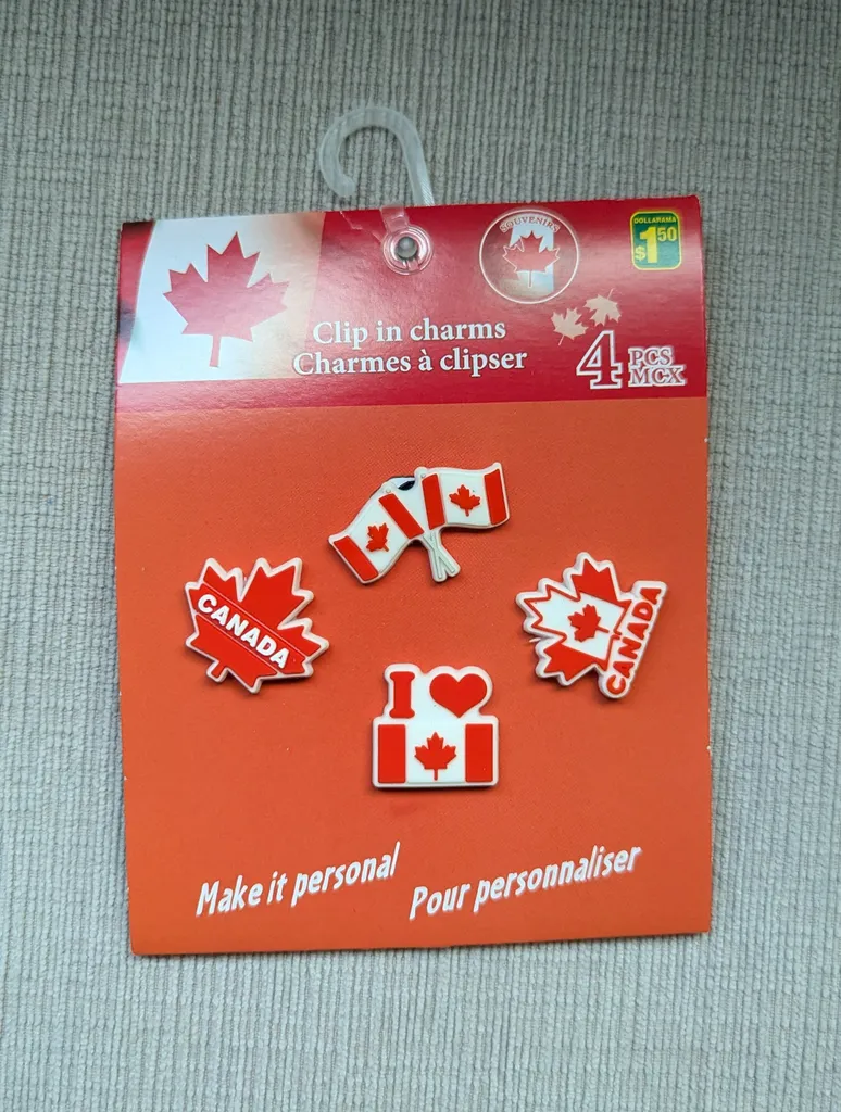 Brand New Clip in Charms - Canada Souvenirs photo 1