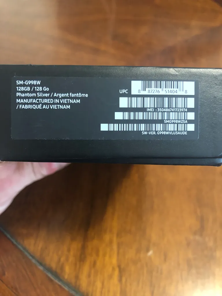 Samsung S21 Ultra - 128gb With Case (LCD Issue) photo 1