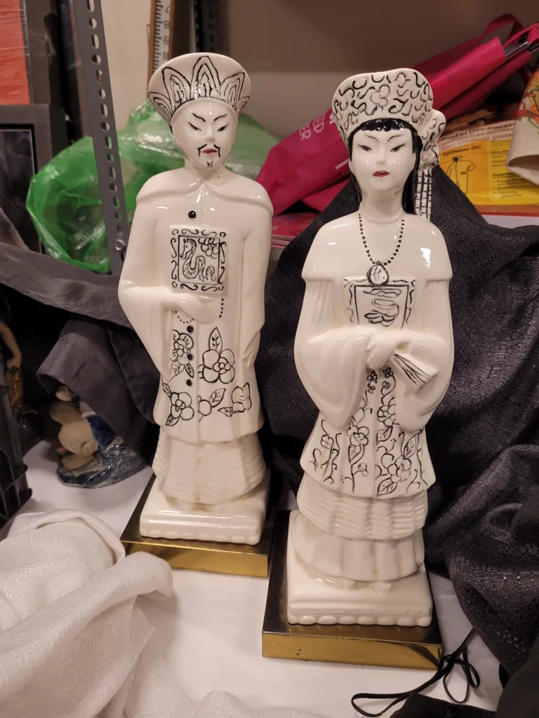 Pretty big / heavy statues  photo 1