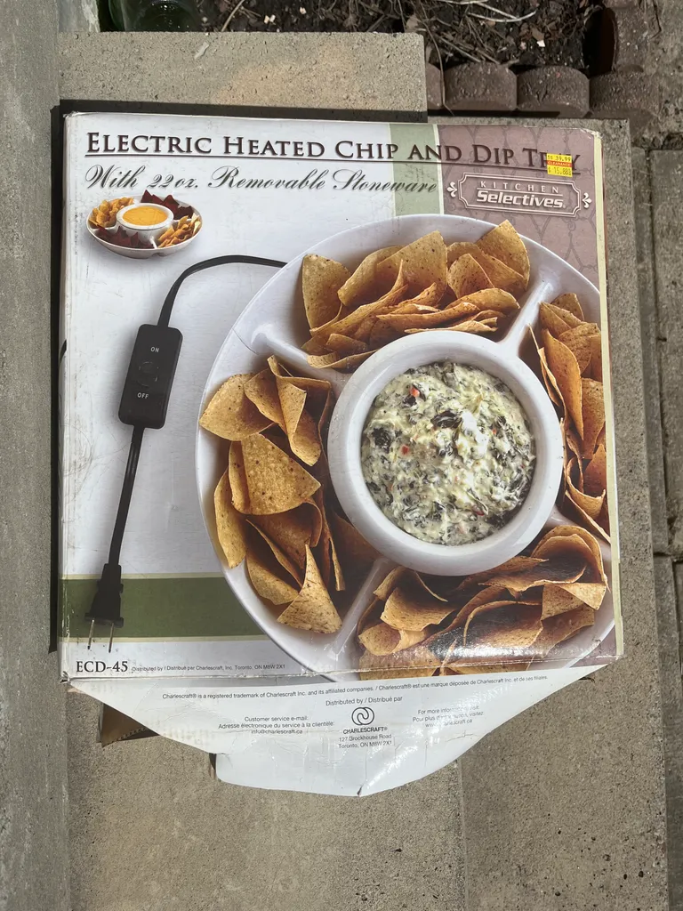 ELECTRIC HEATED CHIP AND DIP TRAY  photo 1