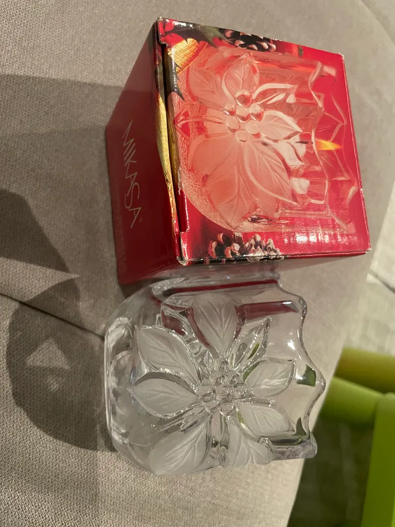 🎁 Mikasa festive poinsettia votive candle holder. Brand new photo 1