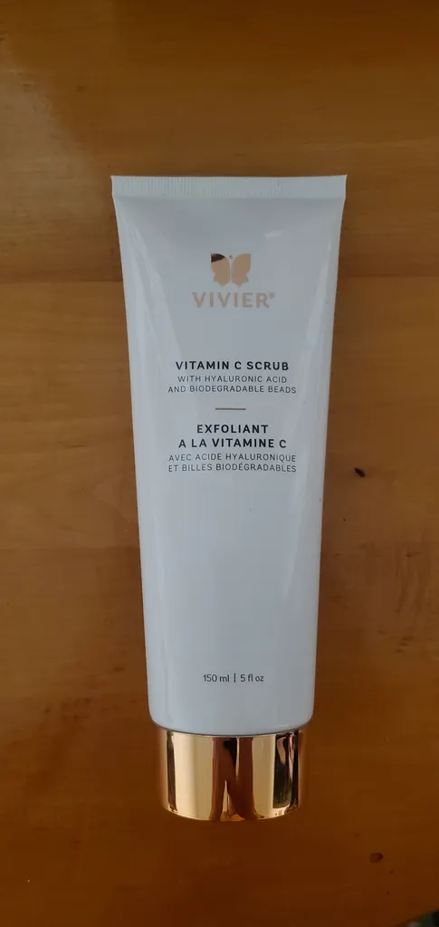 Vivier Vitamin C Exfoliating Scrub photo 1