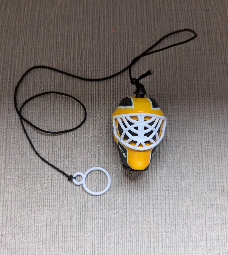 Boston Bruins Small Helmet with Lanyard photo 1