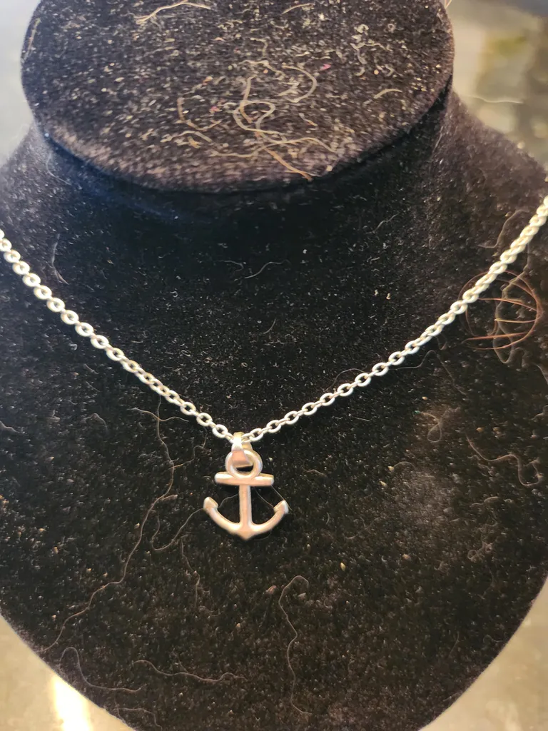 Anchor Pendant Necklace  photo 1