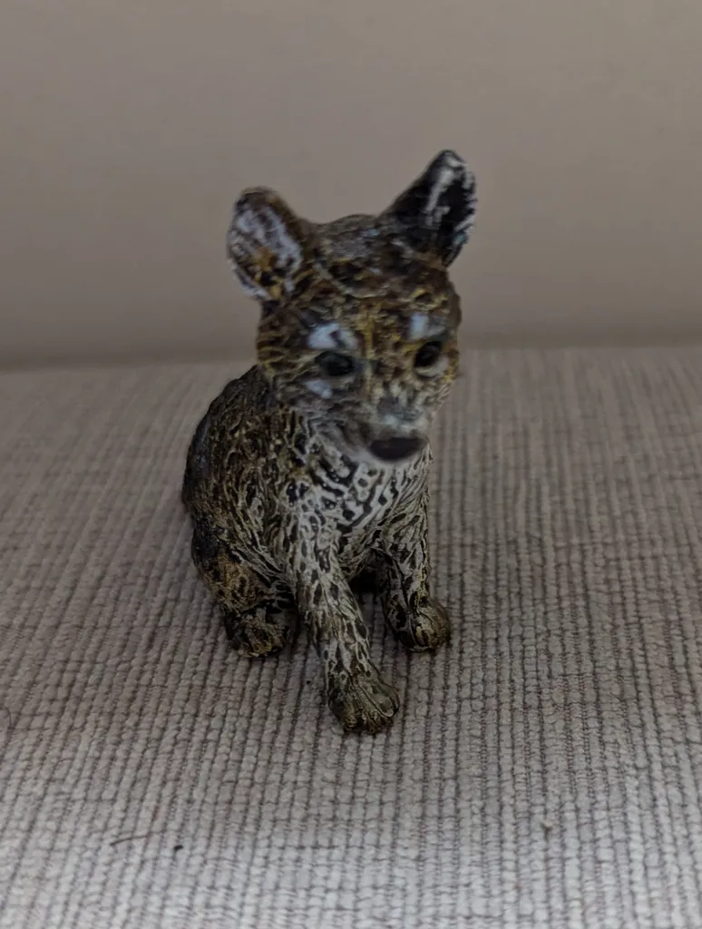 Wolf Pup Figurine photo 1