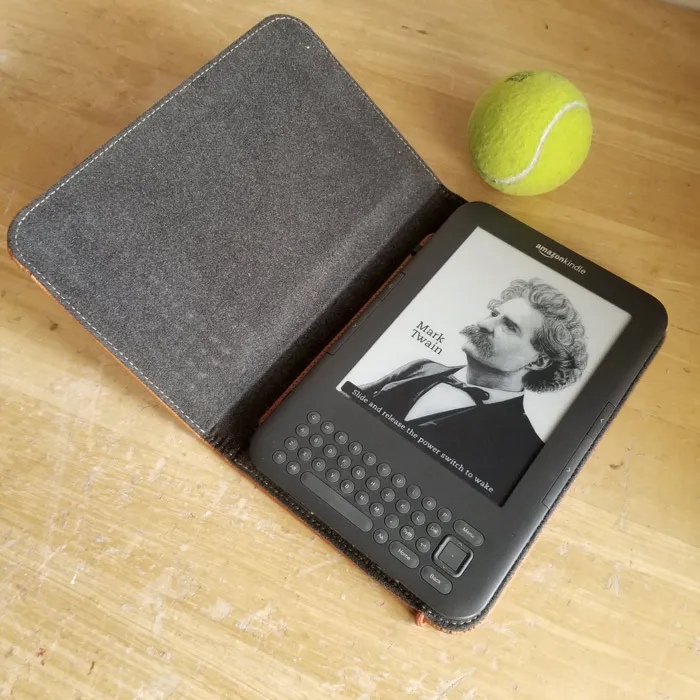 Amazon Kindle photo 1