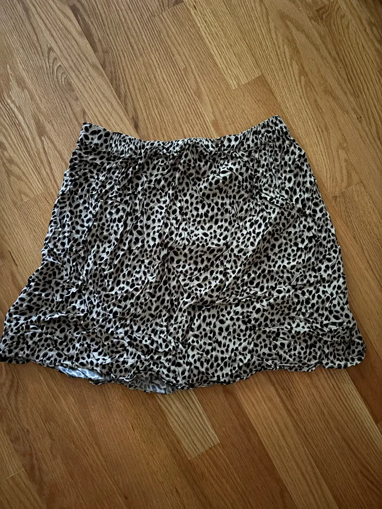 Cheetah print skirt  photo 1
