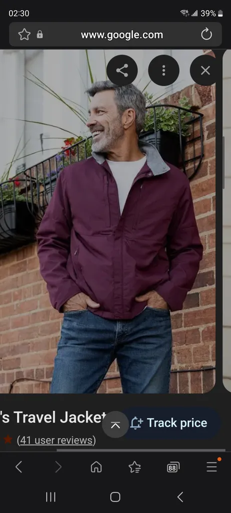 ISO Scotte vest travel clothing  photo 1